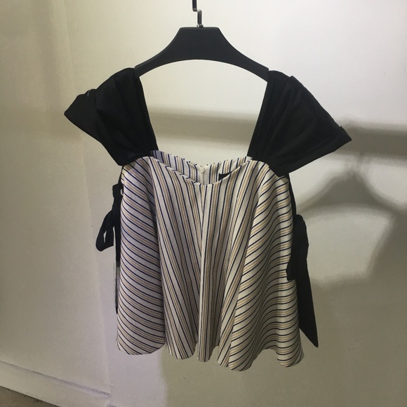 Striped top with black sleeves - Picture 5 of 5